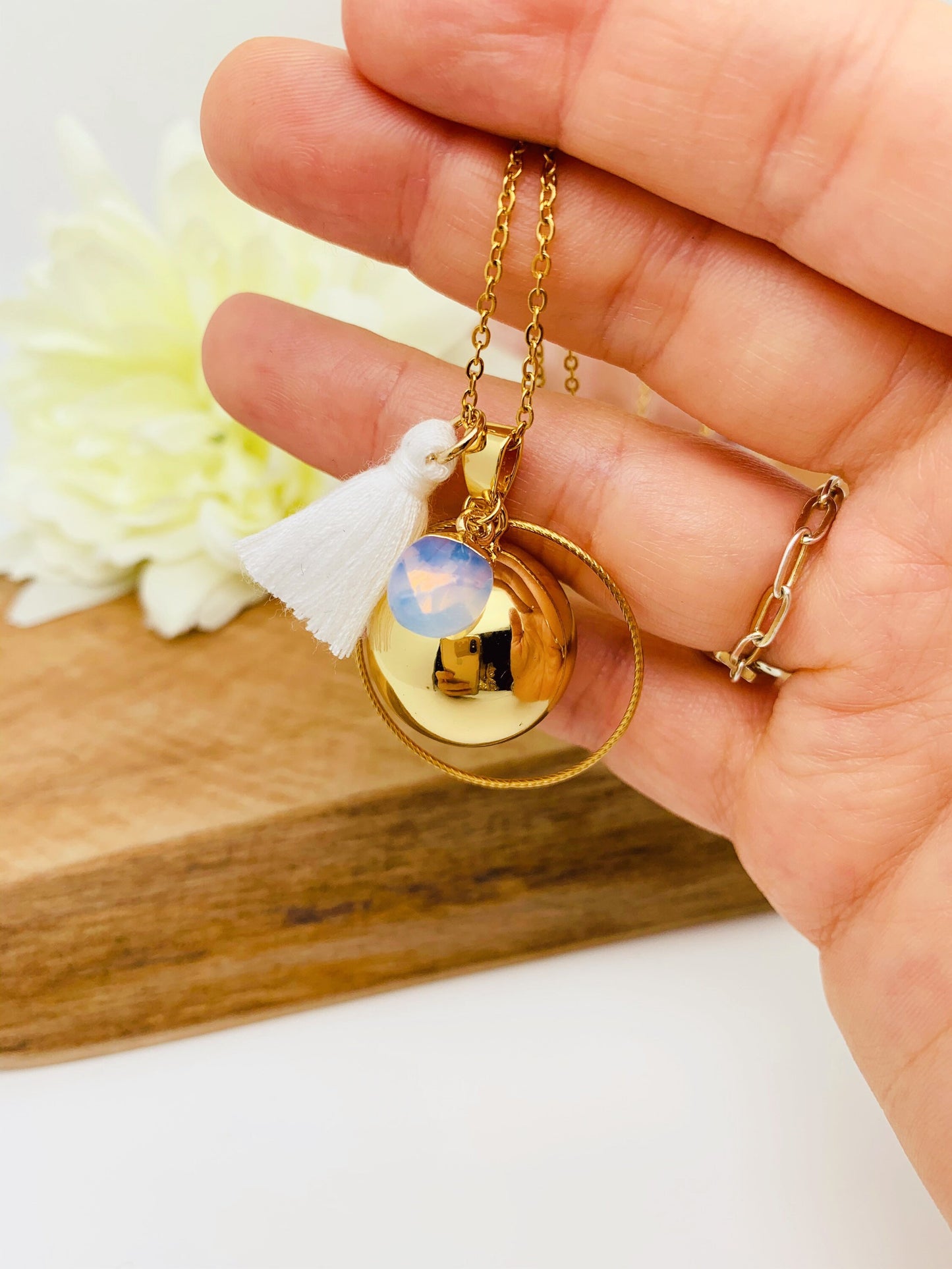 Bola de grossesse plaquée or et pendentif opale