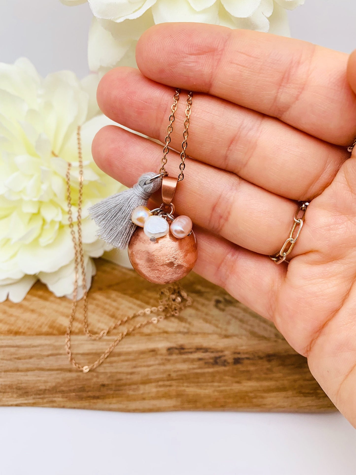 Bola de grossesse plaquée or rose et breloque en perles d’eau douce