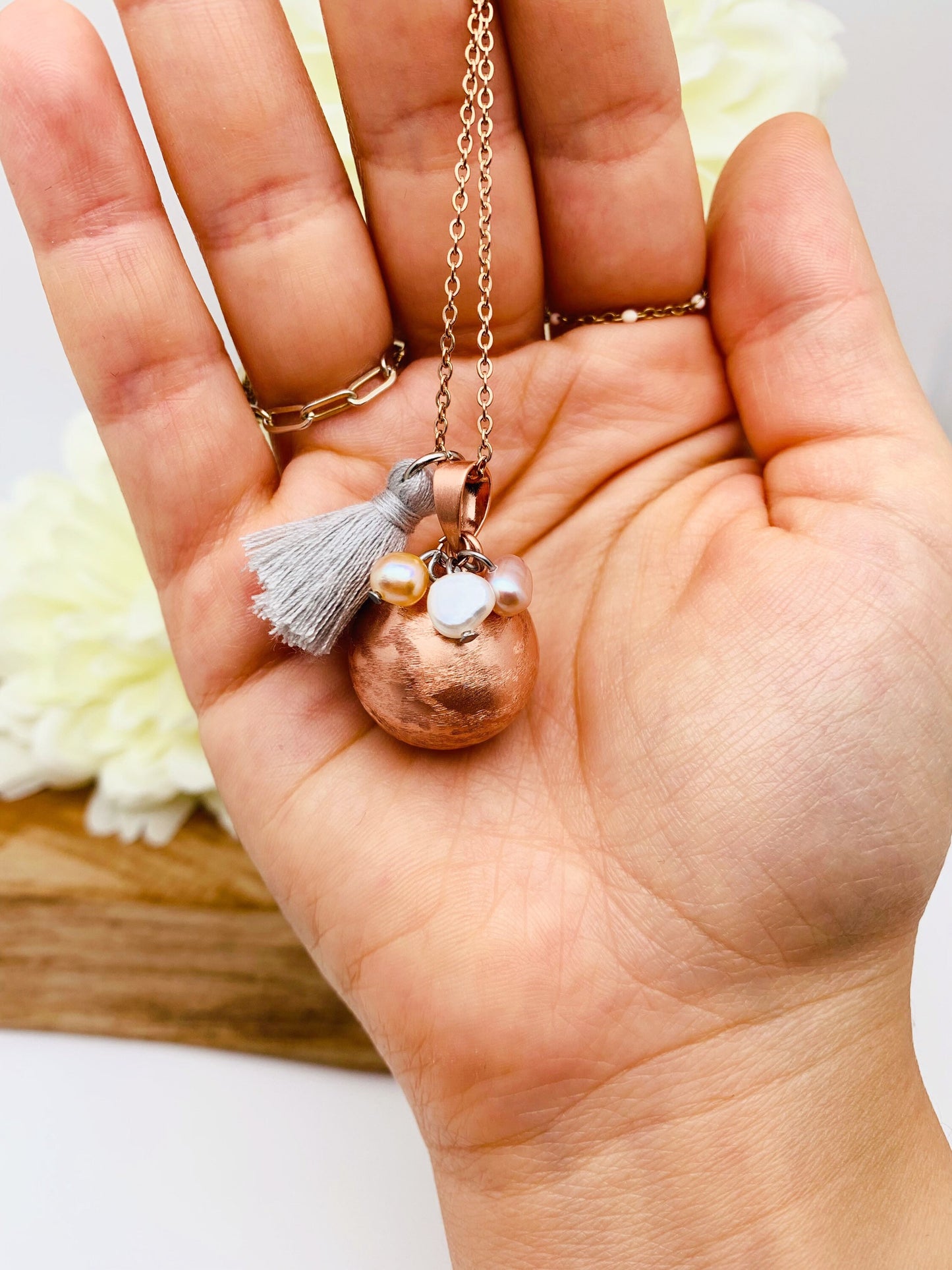 Bola de grossesse plaquée or rose et breloque en perles d’eau douce