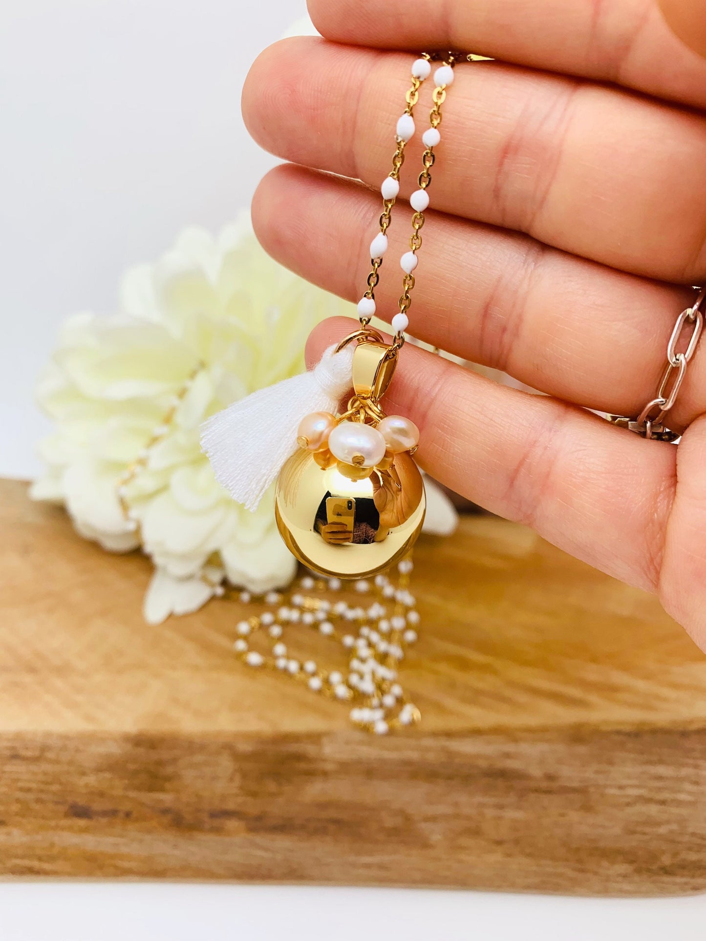 Bola de grossesse or et breloque en perles d’eau douce