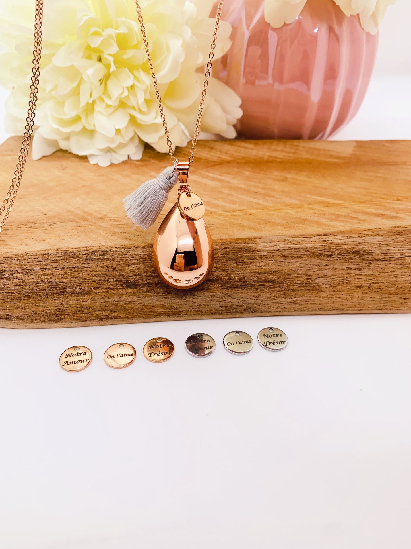 Bola de grossesse goutte d’eau or rose et breloque gravée