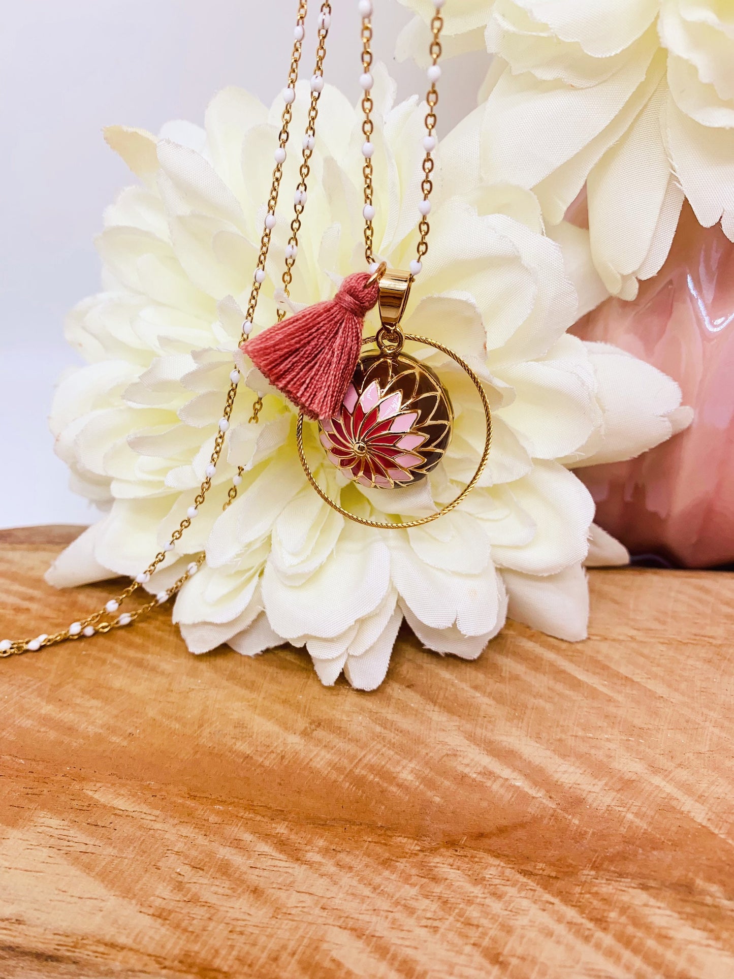 bola de grossesse or motifs mandala rose