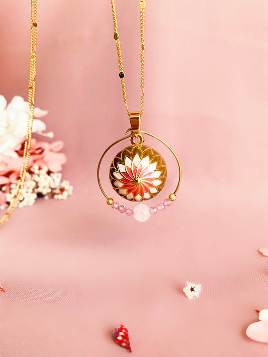 bola de grossesse or avec motifs mandala rose et marron avec cerceau decoré de pierres de quartz rose